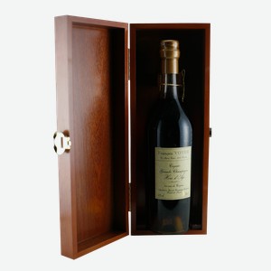 Коньяк Francois Voyer Hors d Age Grande Champagne 1er Grand Cru du Cognac 0.7 л.