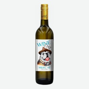 Вино Wine Day Muscat белое полусладкое 750 мл Россия